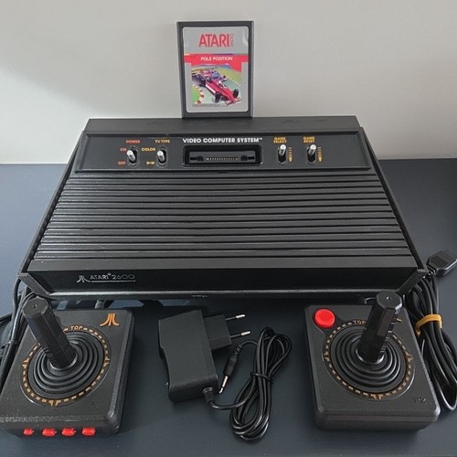 Console atari 2600 avec - atari,