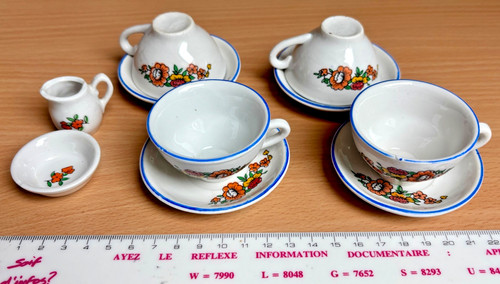 Dinette vaisselle poupée - dinette,,