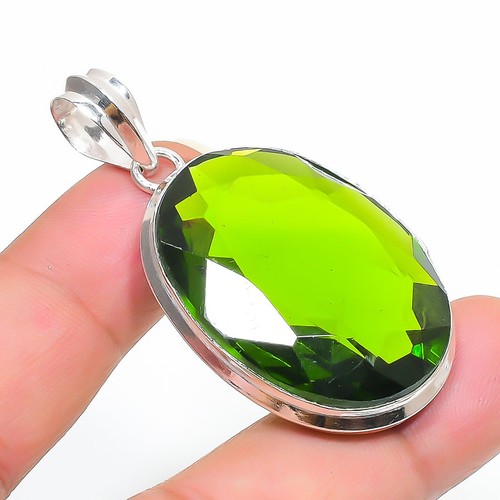 Pendentif péridot forme - , ovale
