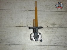 ROBINET ESSENCE YAMAHA 125 SR