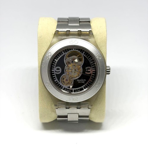 Montre squelette automatique