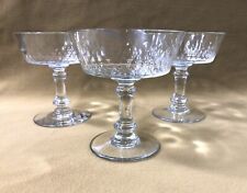 1 coupe à champagne en