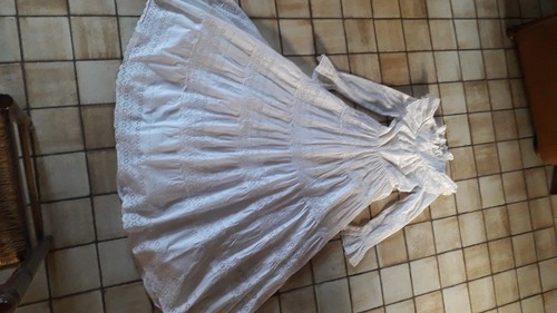 Robe mariée broderie - robe,