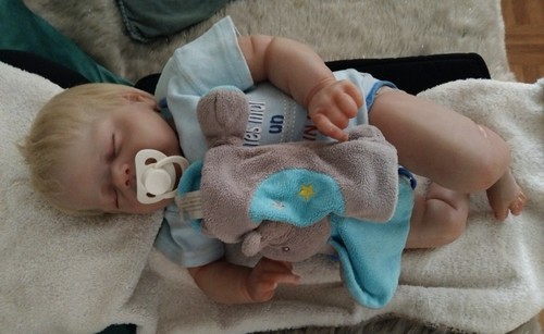 Joli bébé reborn endormi - bébé, reborn endormi