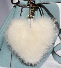 Vison Pendentif Cœur Logo