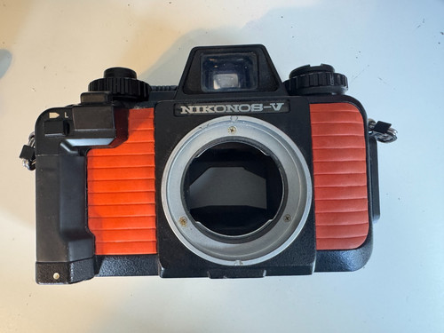 Nikonos waterproof - nikonos, /