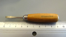 Tournevis manche en bois L. 9cm Meister Machine à coudre Meister classe 99