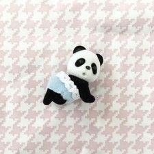 Sylvanian Family Baby Panda Oui