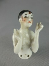 8- ANCIENNE DEMI FIGURINE