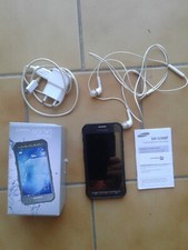 SAMSUNG GALAXY XCOVER 3 complet avec boite d'origine notice ecouteurs cables TBE