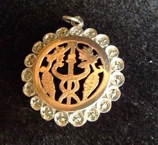 Médaille médaillon pendentif