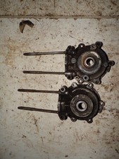 paire de carters moteur av7