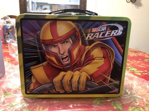 Nascar racers lunch box - lunch,