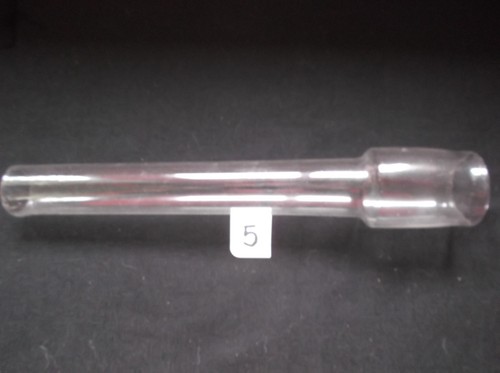 Verre soufflé ancien pour