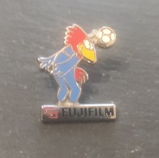 pins arthus bertrand Footix