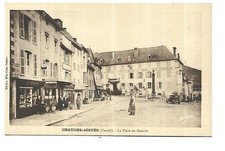 15  CHAUDES AIGUES  LA PLACE DU GRAVIER