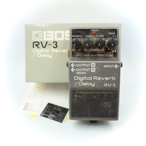 Boss digital reverb - rv-3,