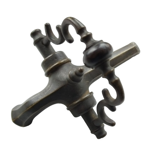 Ancien robinet patiné laiton