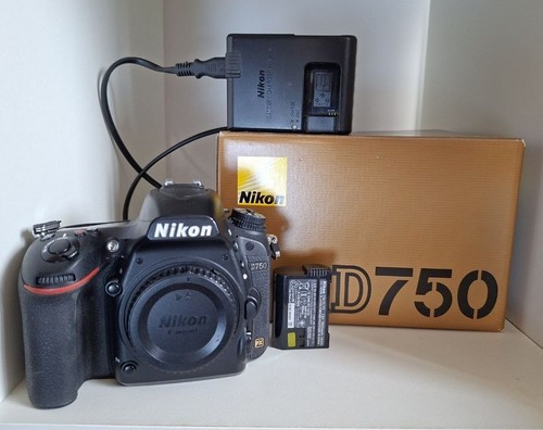 Nikon d750 mpix - 24,3,