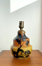 Ancien pied de lampe en pâte