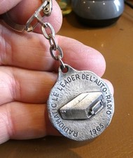 Ancien porte cle métal