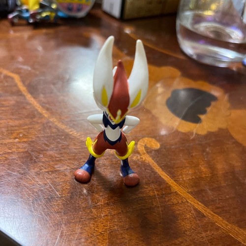 Figurine pokemon moncolle - figurine,