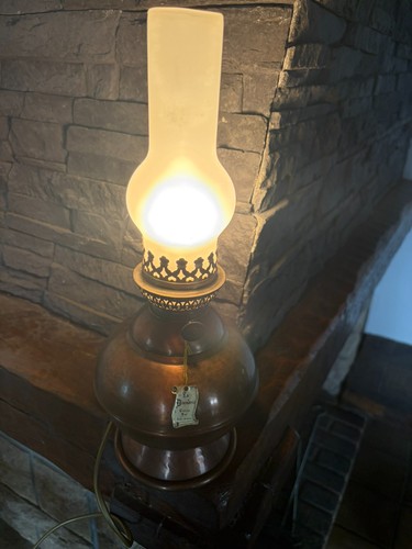 Lampe pétrole - à,