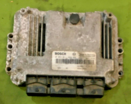 Calculateur moteur renault - calculateur,