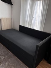 Lit banquette (canapé) + coffre spacieux gamme OTEREN d’Ikea 