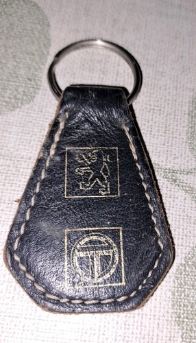 Ancien porte clé - porte-clÉ, peugeot