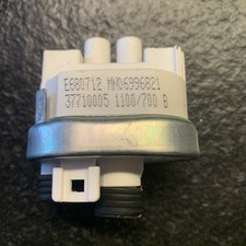 Pressostat MN06996821 pour pompe de cyclage lave-vaisselle Miele