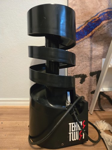 Tennis twist ball - tennis, machine