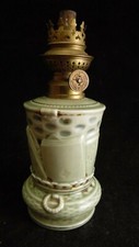 Lampe à pétrole en faience