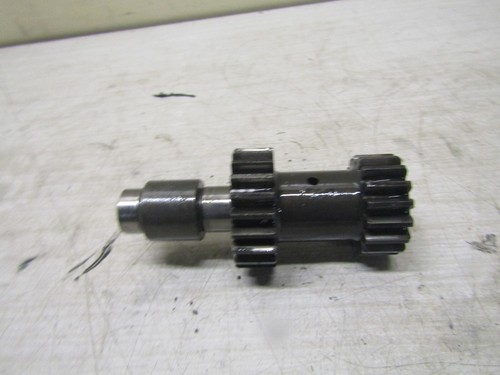 Arbre moteur avec - moteur, pignon
