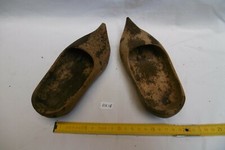 paire d'anciens sabots de bois d'enfant, bretons, boutou coat 1950 (BK18)