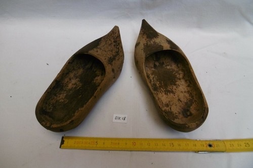 Paire anciens sabots bois - paire, d'anciens