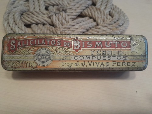 Ancienne boite pharmaceutique - boite,