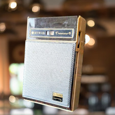 Radio vintage Hitachi TH-640 6