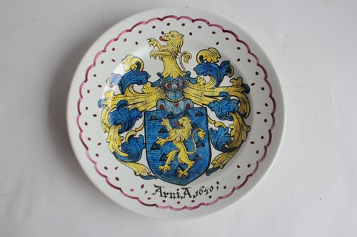 Assiette faïence armoiries