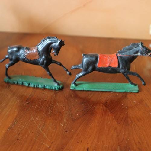 Lot figurines cheval - 2,