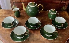 Service à thé en porcelaine