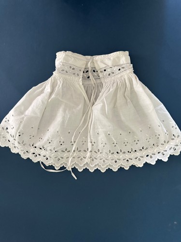 Joli jupon ancien pour grande