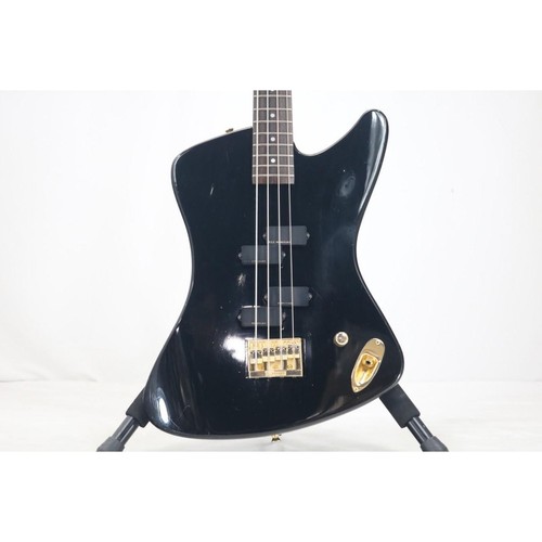 Guitare basse électrique