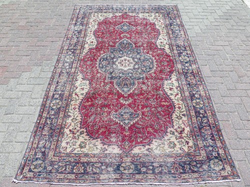Tapis turc classique