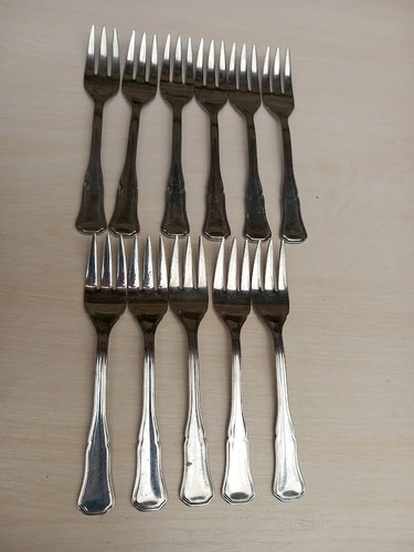 Lot fourchettes à - fourchettes,