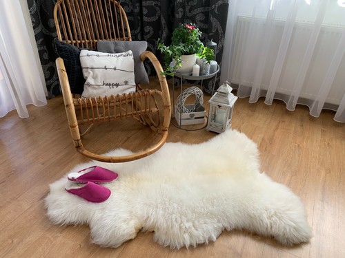 Tapis peau mouton - de,