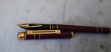 STYLO PLUME SHEAFFER TARGA SLIM LAQUE PRESTIGE BURGUNDY - PLUME EN OR 18 CARATS