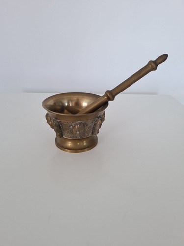 Mortier bronze avec pilon - avec,