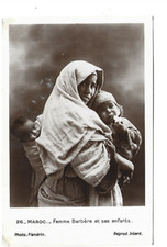 MAROC  FEMME BERBERE ET SES ENFANTS  SCENES ET TYPES