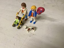 Playmobil - famille avec poussette et chien réf: 3209